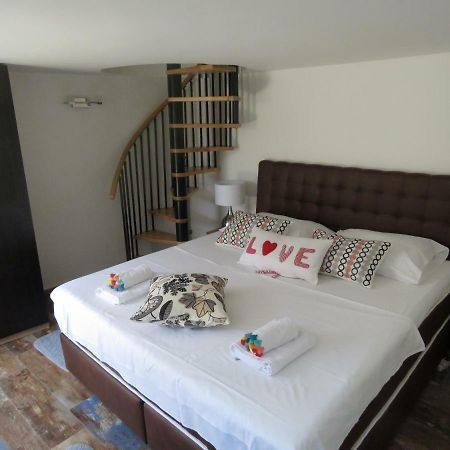 Apartman Crnica ชิเบนิก ภายนอก รูปภาพ
